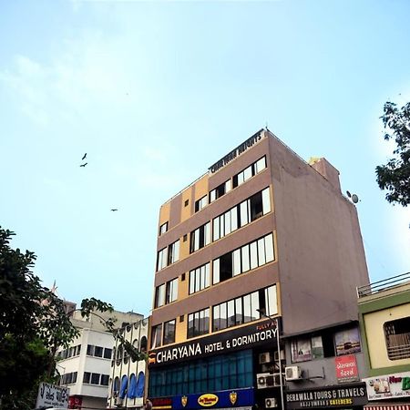 Charyana Lady Dorms Hostel Ahmedabad Exterior photo