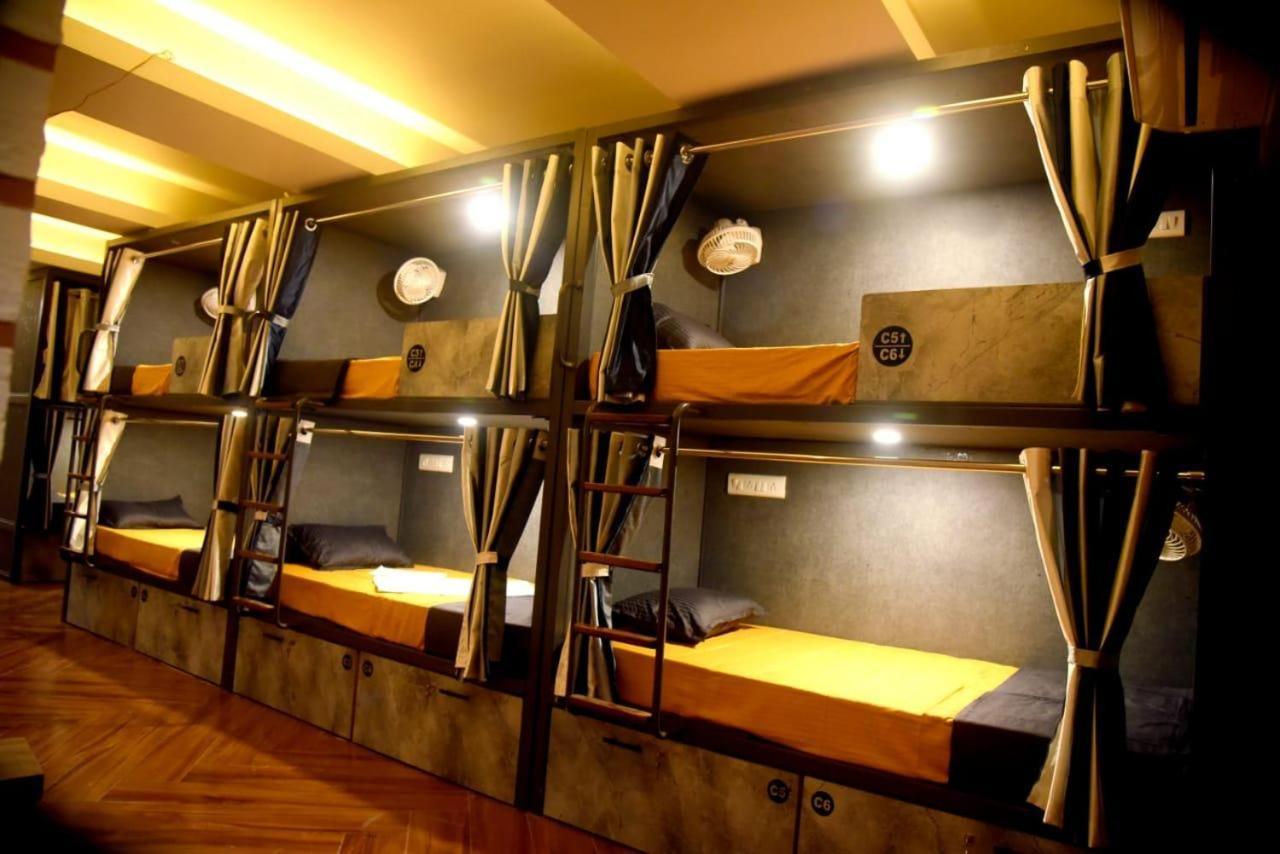 Charyana Lady Dorms Hostel Ahmedabad Exterior photo