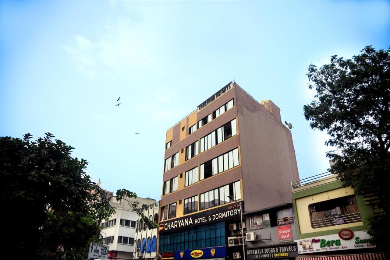 Charyana Lady Dorms Hostel Ahmedabad Exterior photo